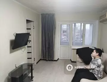 2-комнатная квартира, этаж 3 из 4, 44 м², на длительный срок