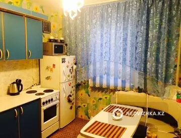 2-комнатная квартира, этаж 9 из 12, 57 м², на длительный срок