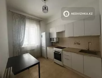 1-комнатная квартира, этаж 2 из 14, 40 м², на длительный срок