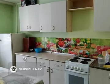 1-комнатная квартира, этаж 2 из 9, 38 м²