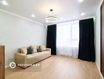 1-комнатная квартира, этаж 15 из 17, 38 м²