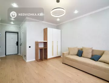 1-комнатная квартира, этаж 15 из 17, 38 м²