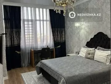 3-комнатная квартира, этаж 9 из 10, 100 м²