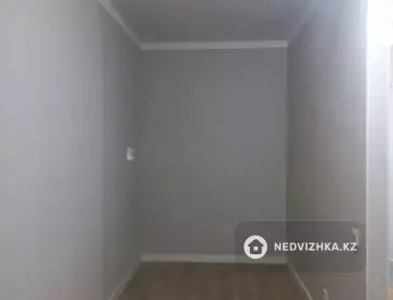 1-комнатная квартира, этаж 3 из 14, 33 м²