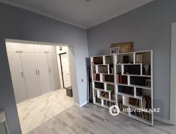 2-комнатная квартира, этаж 16 из 16, 93 м²