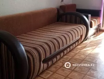 1-комнатная квартира, этаж 4 из 10, 42 м², на длительный срок