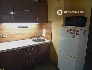 1-комнатная квартира, этаж 9 из 9, 39 м²