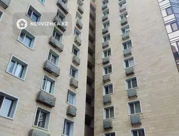 2-комнатная квартира, этаж 6 из 12, 74 м²