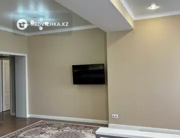 2-комнатная квартира, этаж 6 из 12, 74 м²