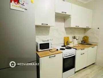 1-комнатная квартира, этаж 6 из 6, 37 м²