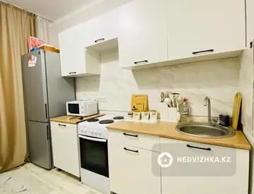 1-комнатная квартира, этаж 6 из 6, 37 м²