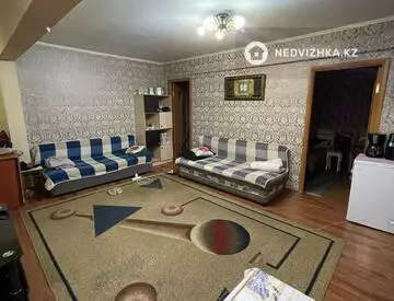 1-комнатная квартира, этаж 2 из 5, 44 м²