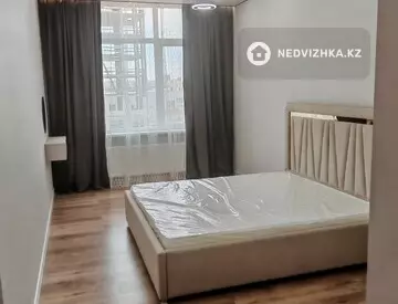 2-комнатная квартира, этаж 4 из 17, 68 м², посуточно