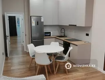 2-комнатная квартира, этаж 4 из 17, 50 м², на длительный срок