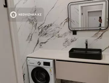 2-комнатная квартира, этаж 4 из 17, 50 м², на длительный срок