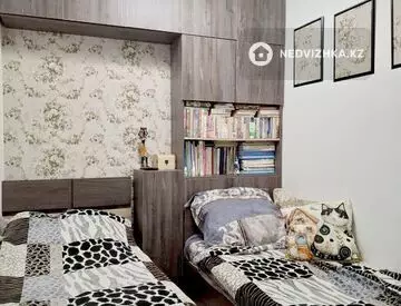 2-комнатная квартира, этаж 4 из 4, 44 м²