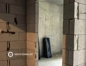 2-комнатная квартира, этаж 15 из 18, 43 м²