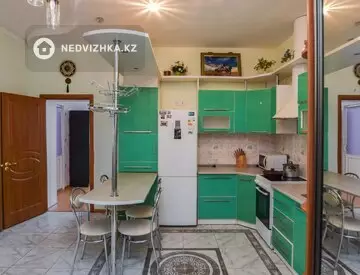 2-комнатная квартира, этаж 4 из 22, 68 м²