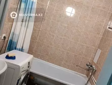 3-комнатная квартира, этаж 1 из 9, 82 м²