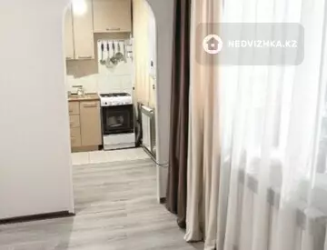 3-комнатная квартира, этаж 3 из 4, 60 м²