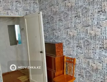 4-комнатная квартира, этаж 4 из 5, 62 м²