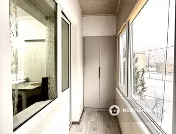 3-комнатная квартира, этаж 2 из 9, 65 м²