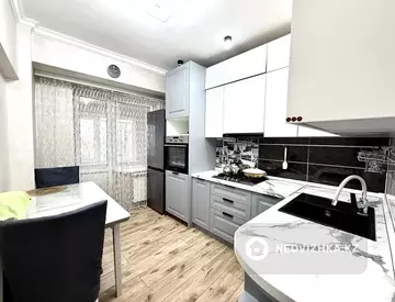 3-комнатная квартира, этаж 2 из 9, 65 м²