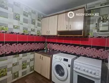 1-комнатная квартира, этаж 4 из 5, 35 м²