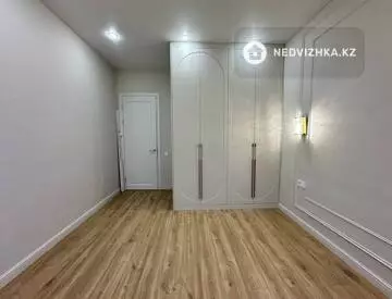12-комнатная квартира, этаж 9 из 12, 41 м²