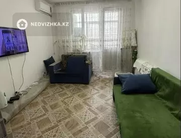 1-комнатная квартира, этаж 3 из 12, 44 м²