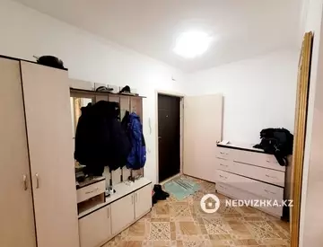 1-комнатная квартира, этаж 3 из 12, 44 м²