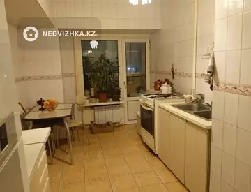 4-комнатная квартира, этаж 3 из 12, 101 м²