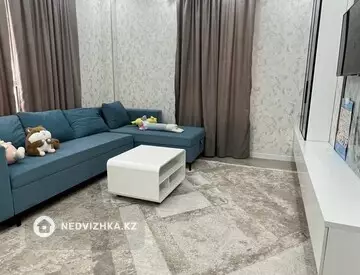 2-комнатная квартира, этаж 4 из 12, 76 м², на длительный срок