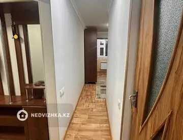 3-комнатная квартира, этаж 2 из 5, 60 м², на длительный срок