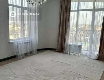 2-комнатная квартира, этаж 7 из 12, 60 м², на длительный срок