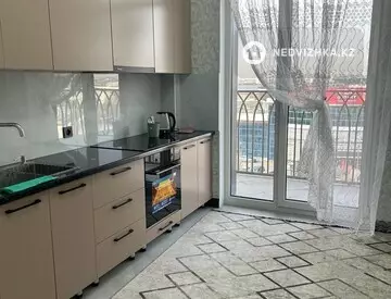 2-комнатная квартира, этаж 7 из 12, 60 м², на длительный срок