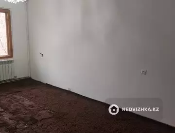 1-комнатная квартира, этаж 2 из 5, 32 м²
