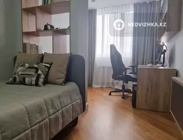 1-комнатная квартира, этаж 9 из 10, 135 м²