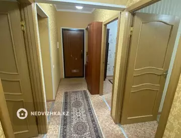 3-комнатная квартира, этаж 3 из 5, 71 м², на длительный срок