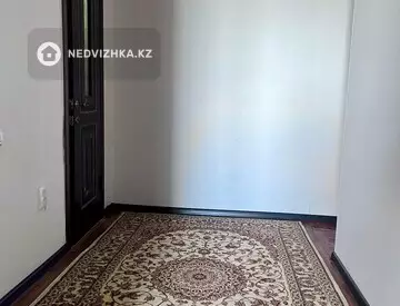 2-комнатная квартира, этаж 8 из 10, 45 м²