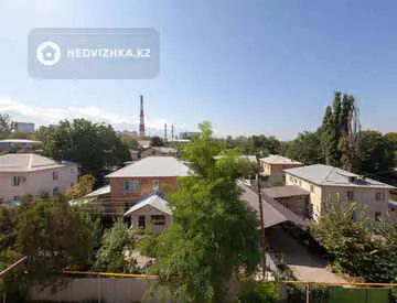 4-комнатная квартира, этаж 2 из 5, 75 м²