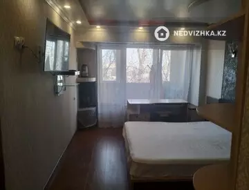 3-комнатная квартира, этаж 4 из 4, 68 м², на длительный срок