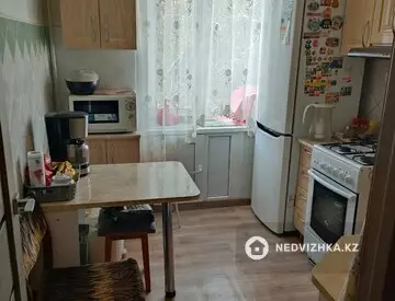 3-комнатная квартира, этаж 3 из 9, 59 м²