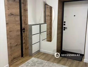 1-комнатная квартира, этаж 2 из 9, 42 м²