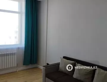 1-комнатная квартира, этаж 5 из 9, 38 м², на длительный срок