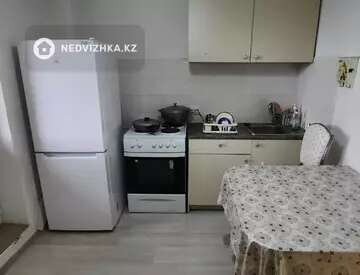 1-комнатная квартира, этаж 10 из 14, 40 м², на длительный срок