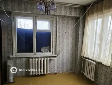 3-комнатная квартира, этаж 4 из 5, 50 м²