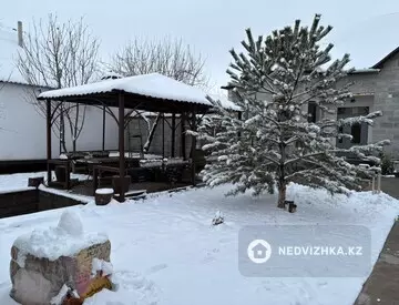 5-комнатный дом, 8 соток, 200 м²