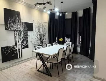 5-комнатный дом, 8 соток, 200 м²