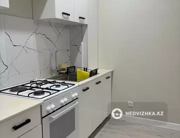 2-комнатная квартира, этаж 5 из 9, 52 м², на длительный срок